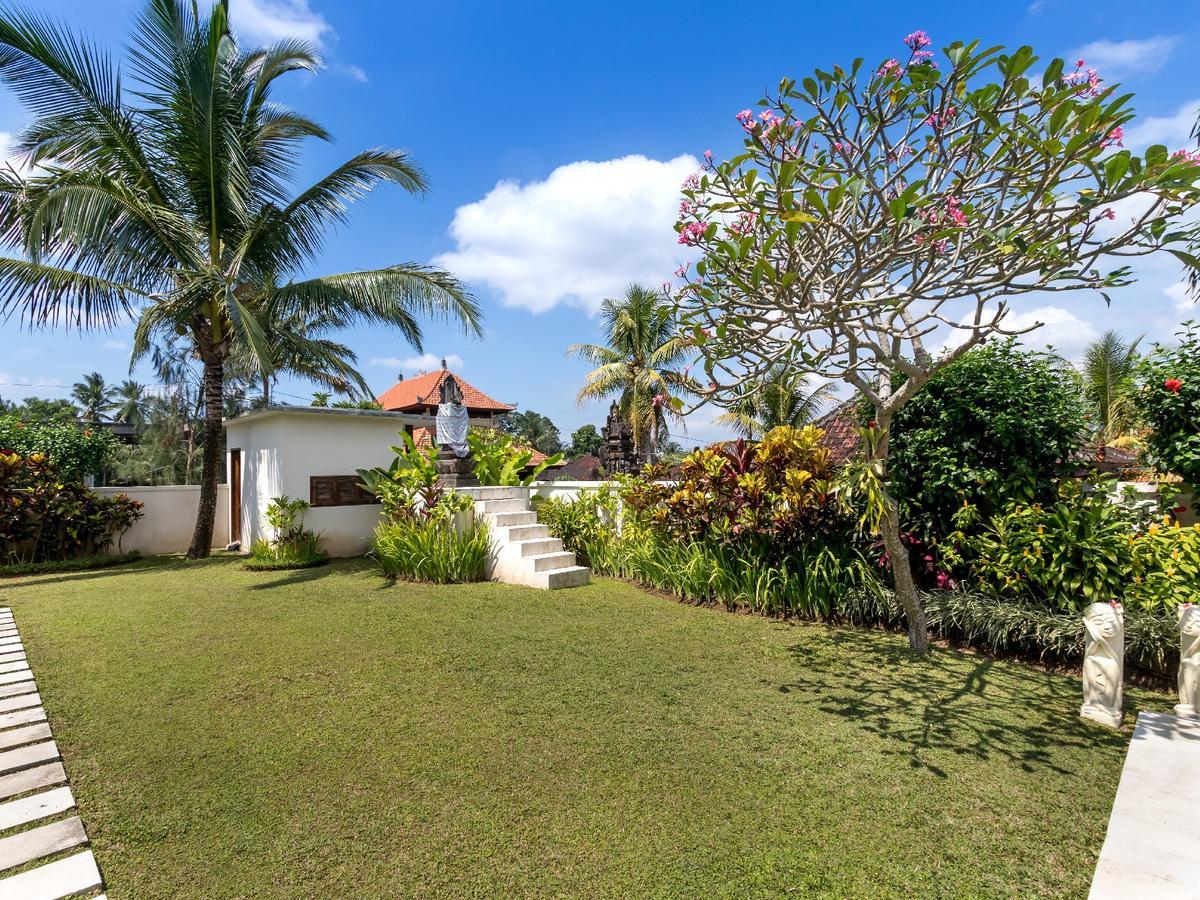 Villa Candi Kecil Tujuh Ubud Esterno foto